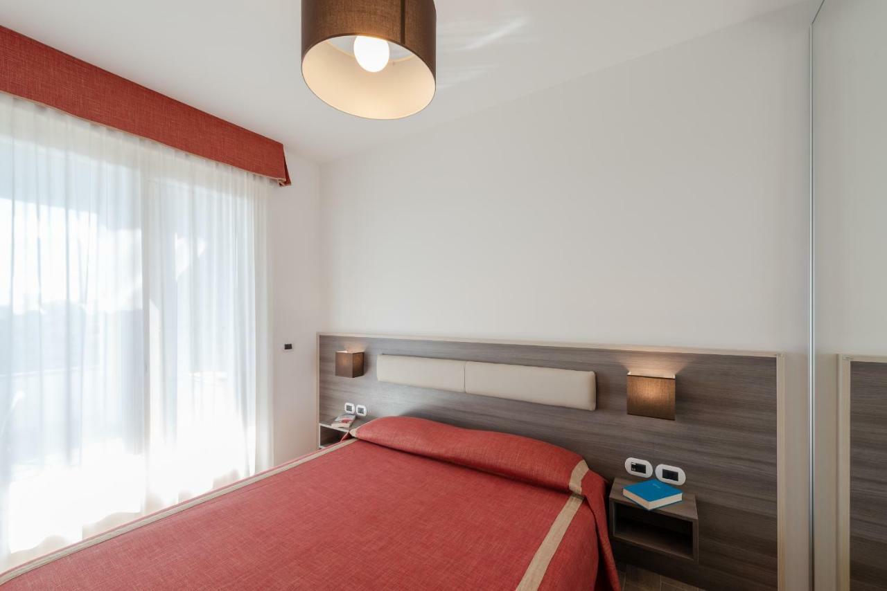 Boca Marina Aparthotel Alba Adriatica Exterior foto